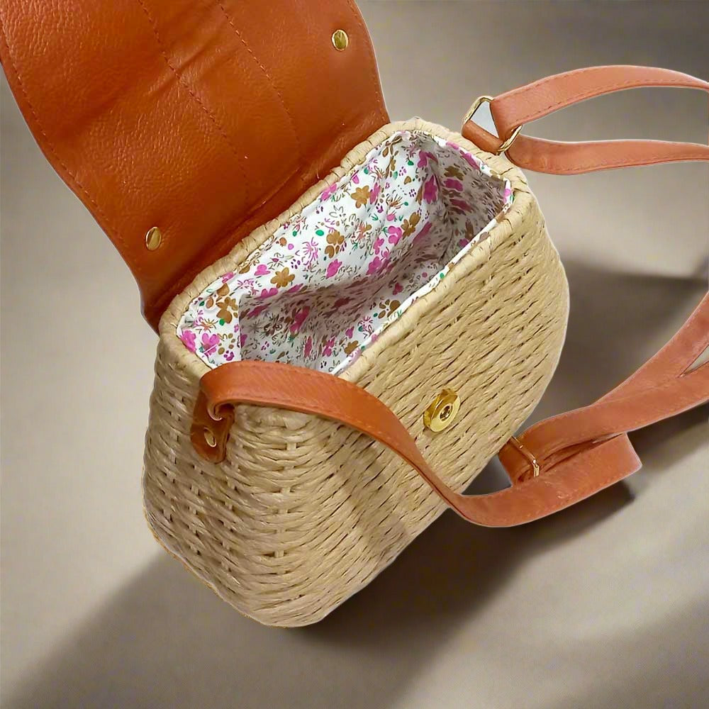 Sling bag of jute