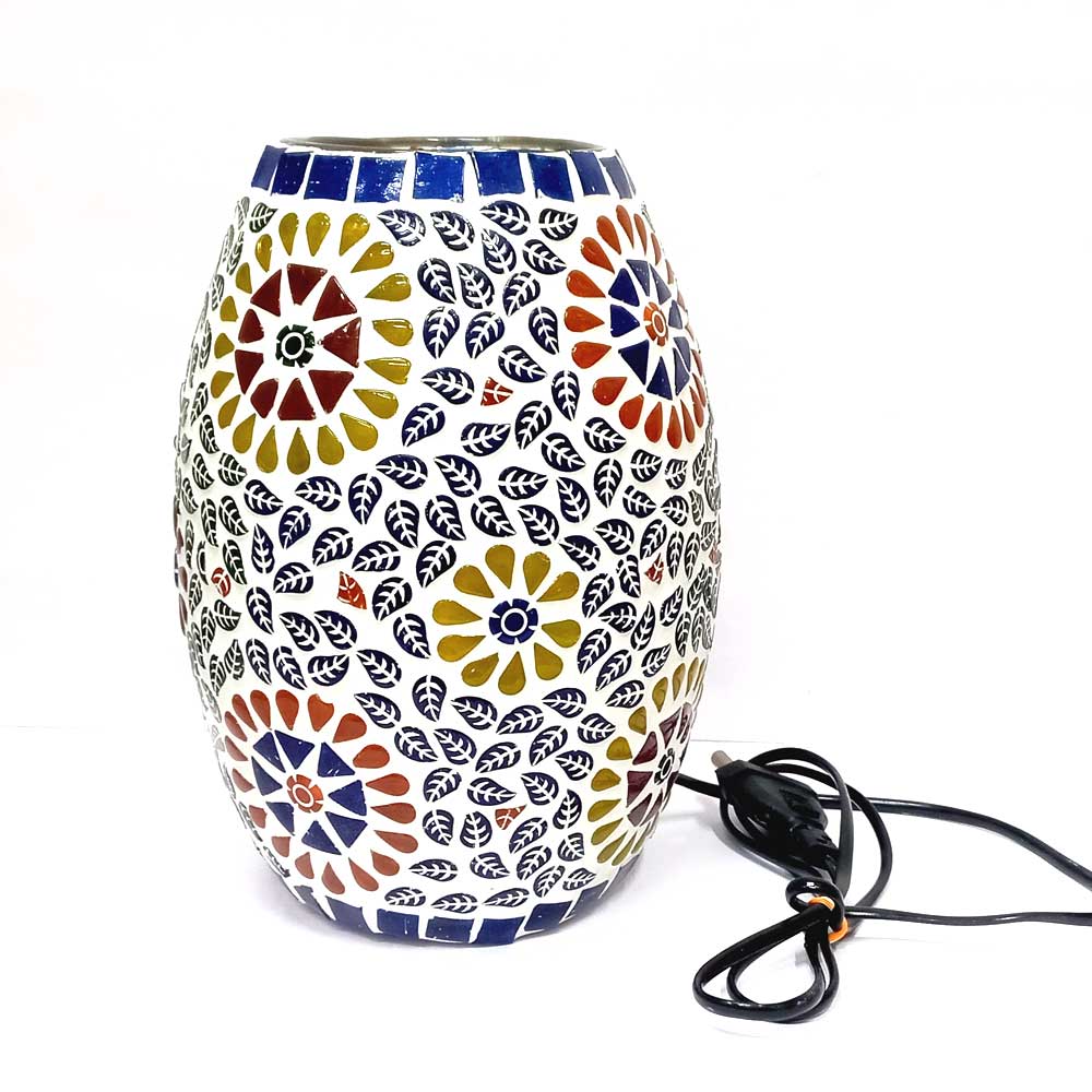 A 20cm mosaic lamp, a perfect size for creating an intimate ambiance in a dining area.