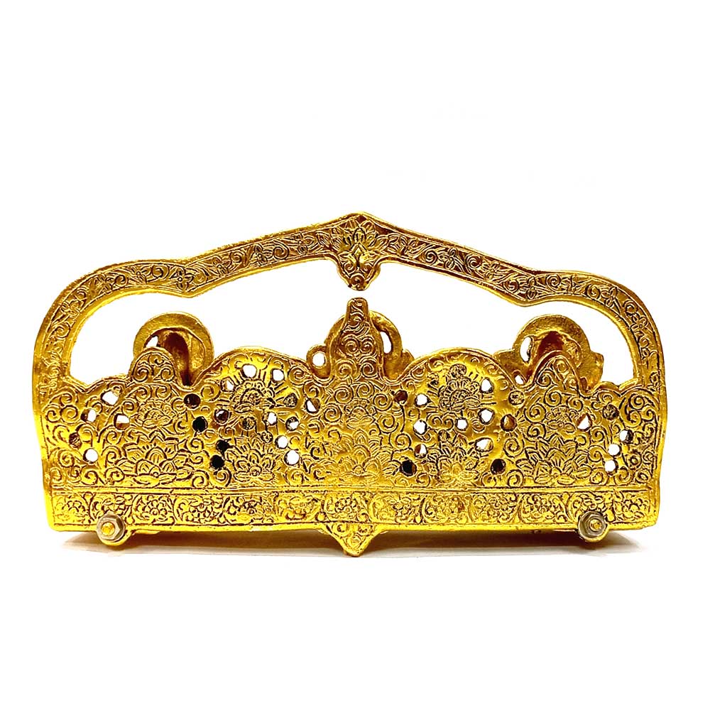 An extremely beautiful religious figurine of the three deities, a perfect addition to home decor.