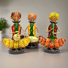 A handcrafted iron musician set, perfect for home decoration and gifting.