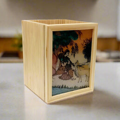 Wooden Pen Stand with Decorative Gemstone Artwork – 11cm Tall Desk Accessory