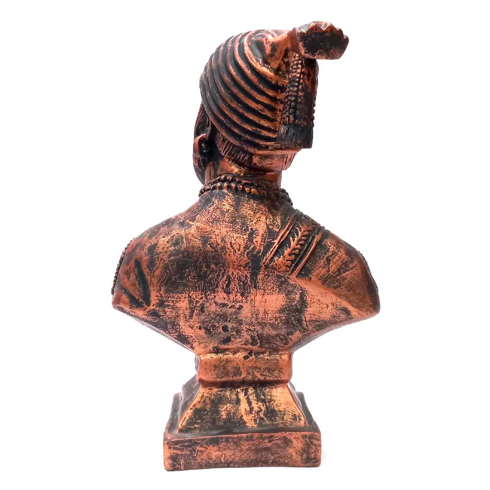 A historical statue of Chhatrapati Shivaji Maharaj, an excellent tabletop showpiece for any space.