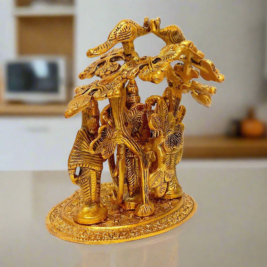 A Ram Darbar idol, ideal for a home pooja room or temple.