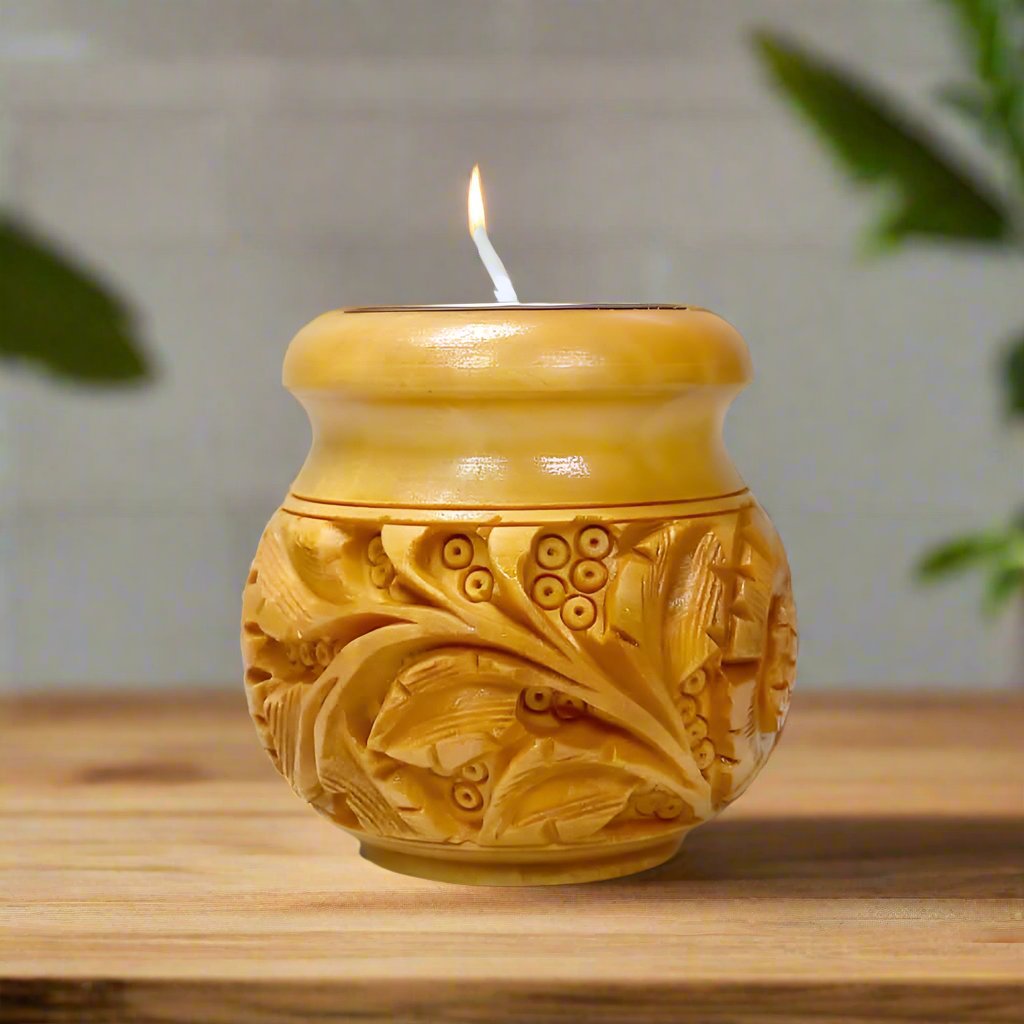 Compact wooden tealight candle holder for living room and gifting