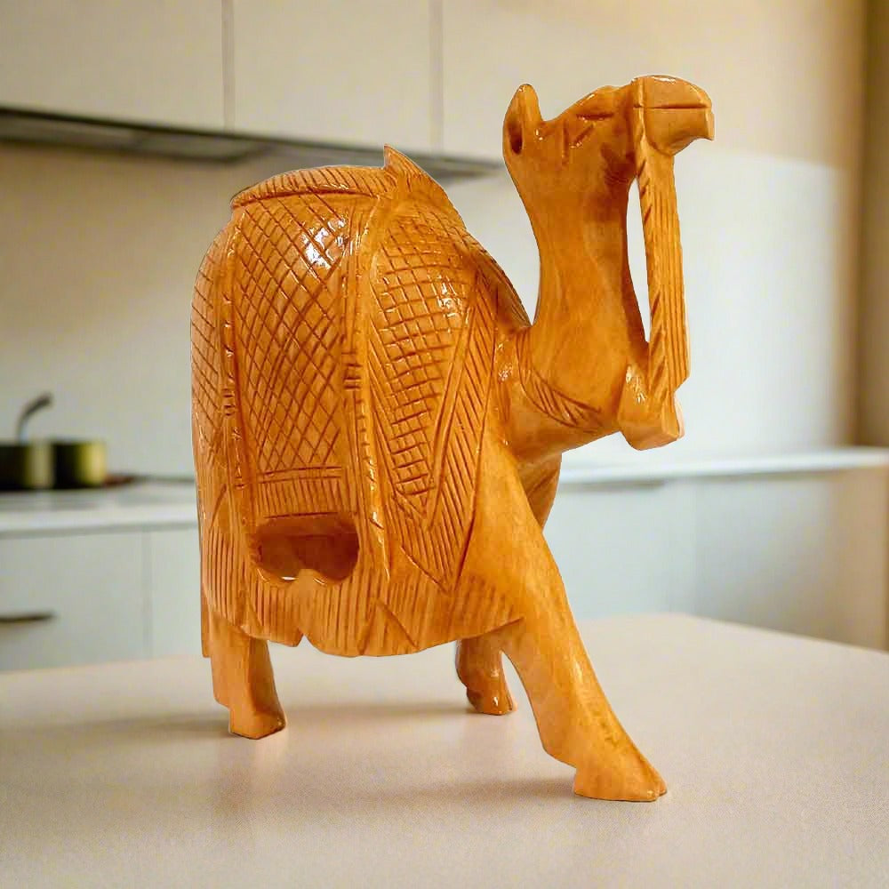 White Wood Camel Idol