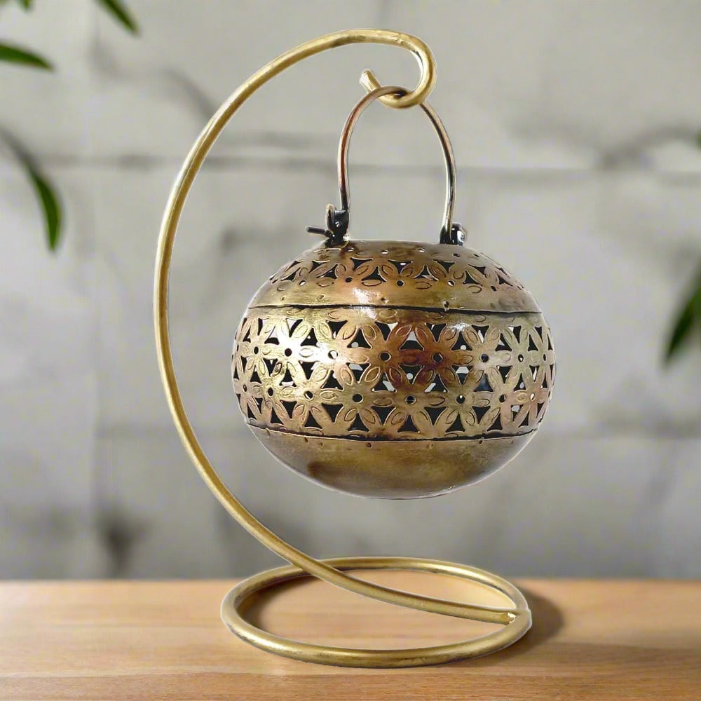 A 25cm hanging metal lantern with a beautiful golden finish, an ideal piece for home decor.