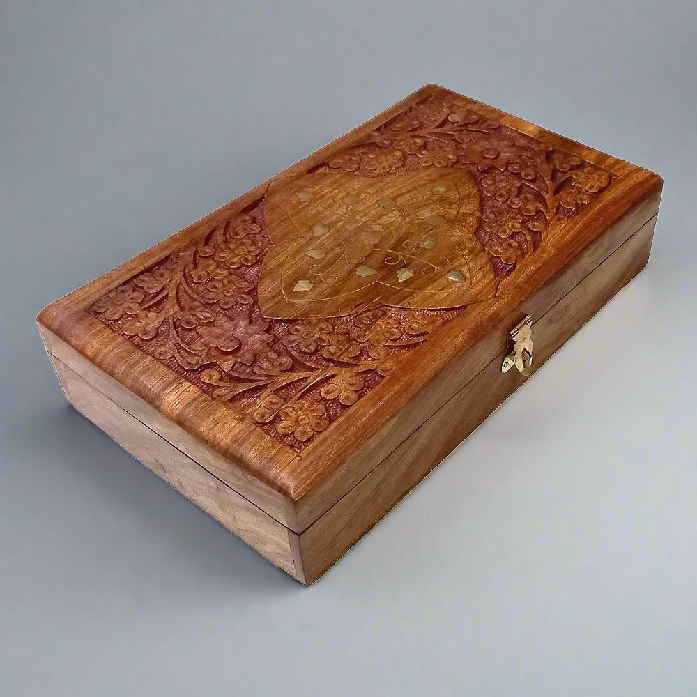 Exquisite floral carved wooden jewelry box with brass work – 25x15x5.5cm velvet lined storage for necklaces & bracelets.
