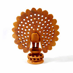 Beautiful peacock figurine for gifting