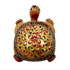 A wonderful golden tortoise figurine, a great item for home decor.