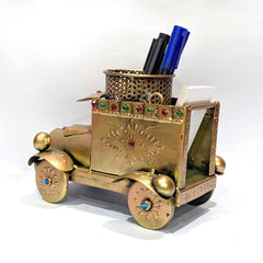 An 18cm metal vintage car desk decor showpiece, a beautiful and sturdy item.
