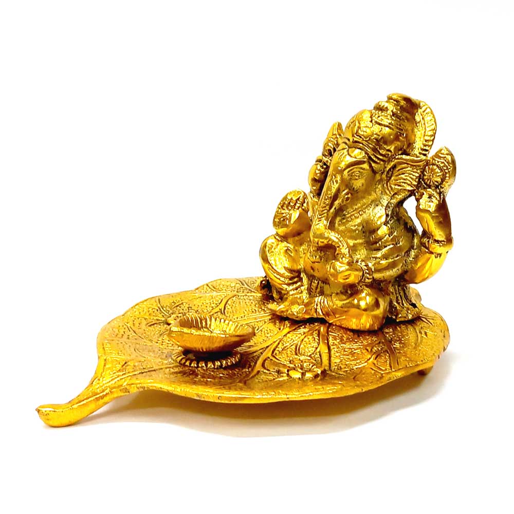 Metal Peepal Ganesh with Diya