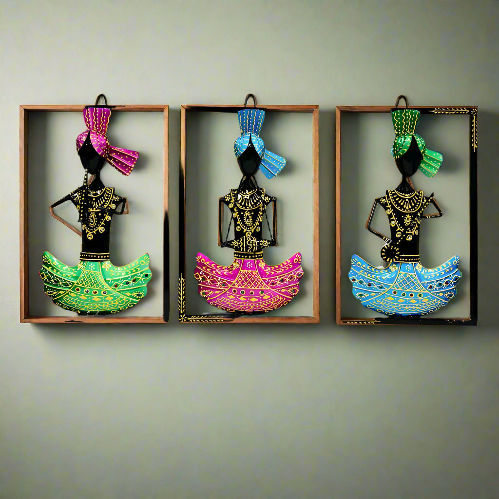 Musician Metal Wall Art – Set of 3 panels featuring traditional Indian musicians playing instruments, handcrafted in metal with intricate detailing and vibrant colors. Ideal for wall decor or gifting.