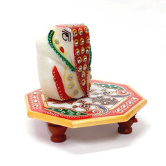 Auspicious marble Chowki Ganesh murti for pooja and décor.