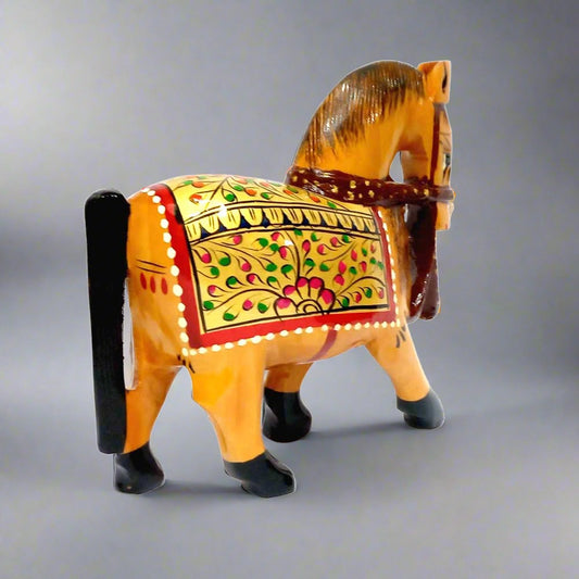 An auspicious wooden horse idol, a perfect symbol of strength and courage for home decoration.