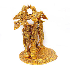 A beautiful Ram Darbar statue, a perfect and auspicious gift, especially with the Ayodhya Ram Temple significance.