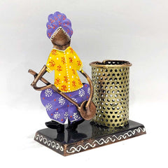A cute Rajasthani-style pen stand, a perfect gift for any occasion.