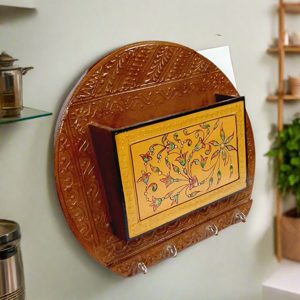 Hand-painted decorative wooden key holder with elegant design