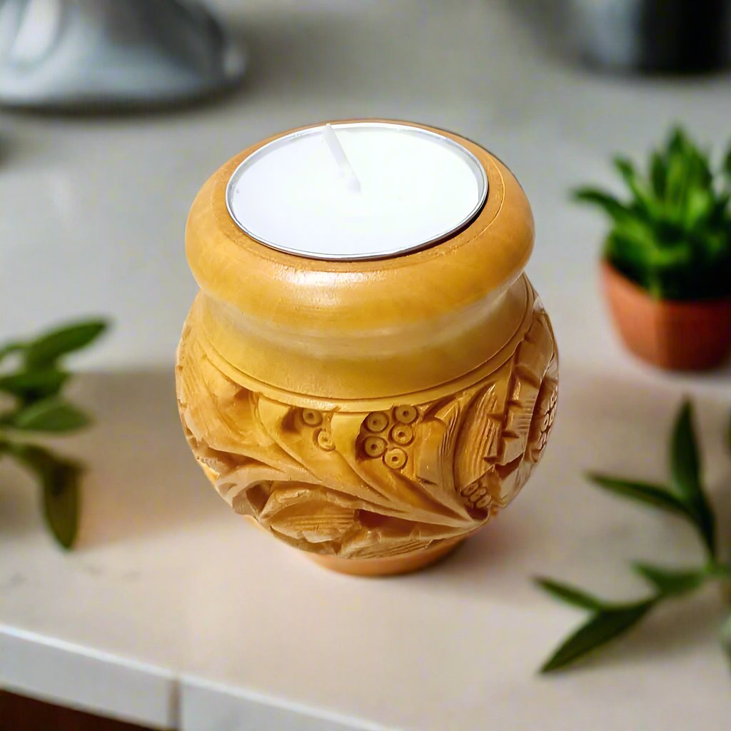Decorative pot-shaped wooden candle holder for warm ambiance