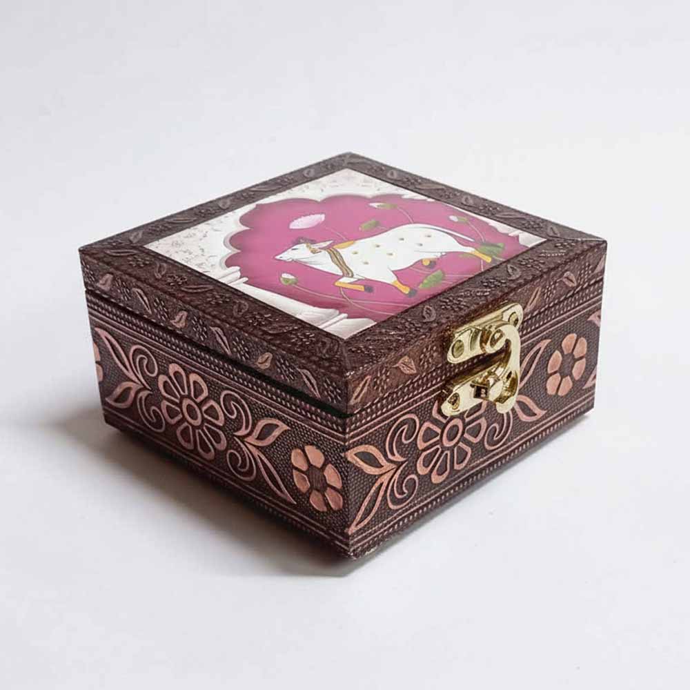 Top detail of sacred Pichwai art on Jaipur handcrafted copper finish jewellery case