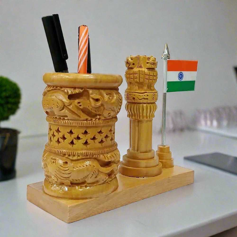 A patriotic pen holder with the Ashok Pillar, a symbol of India's national heritage.