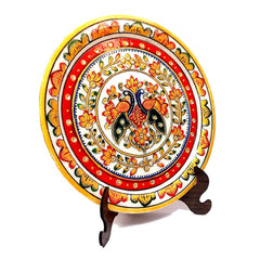 A sophisticated marble plate, a stunning decorative piece that adds a touch of elegance to any room.