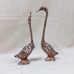 Pair of Kissing Swans Showpiece - kkgiftstore