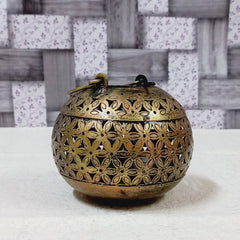 Traditional Metal Candle Holder - kkgiftstore