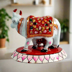 A beautiful metal cow and calf showpiece that enhances the decor of your home and office.