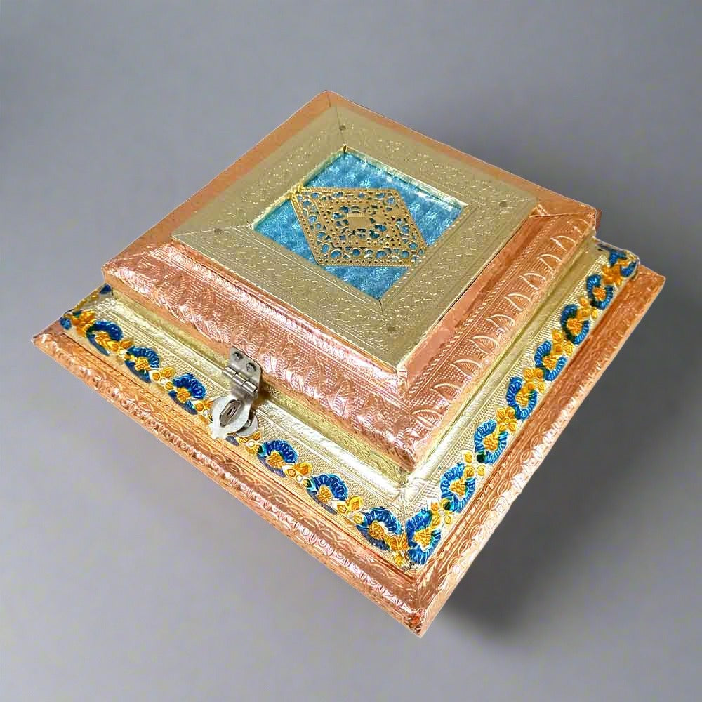 Front view of wooden dry fruit box with metal foil border painting and 4 partitions