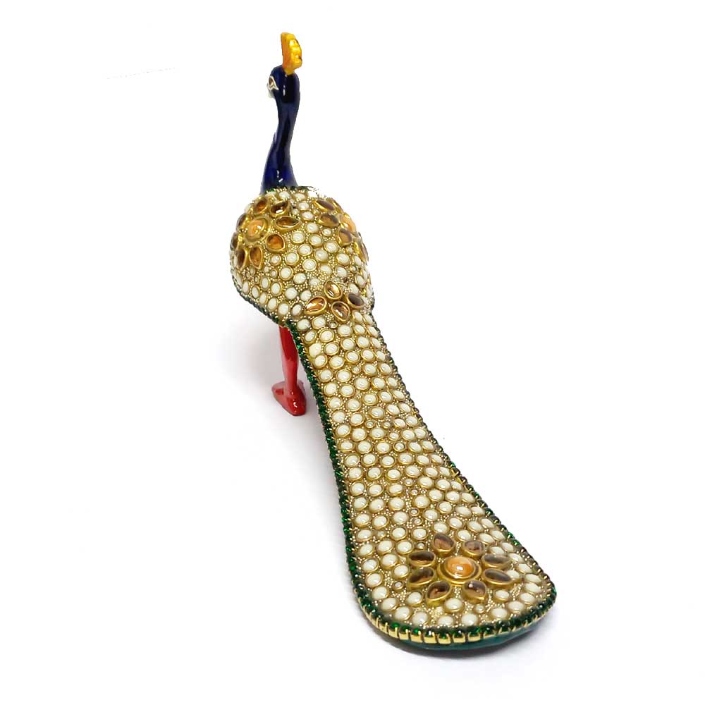 Elegant peacock gift made of solid metal, adorned with stones and pearls, suitable for TV rack or office