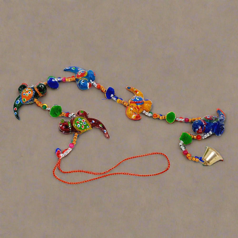 A very nice wall decoration parrot toran for home decor.