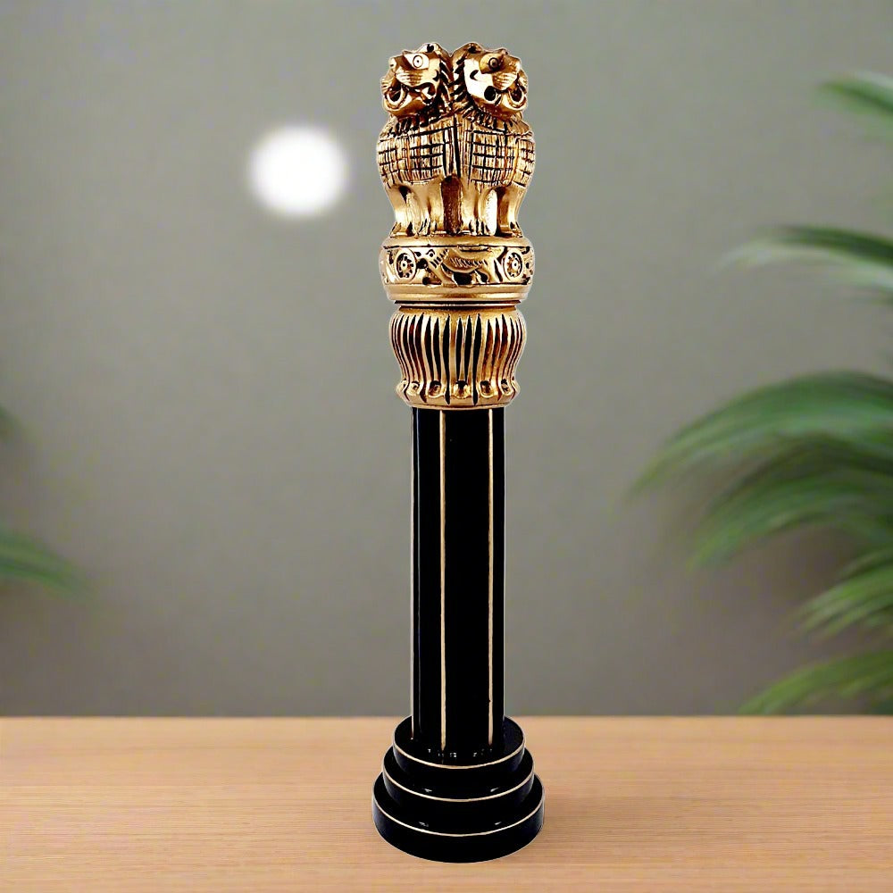 High-quality wooden Ashoka pillar featuring detailed lion heads all around, symbol of Indian heritage